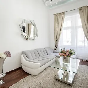 Opera Luxury With Free Parking Budapest